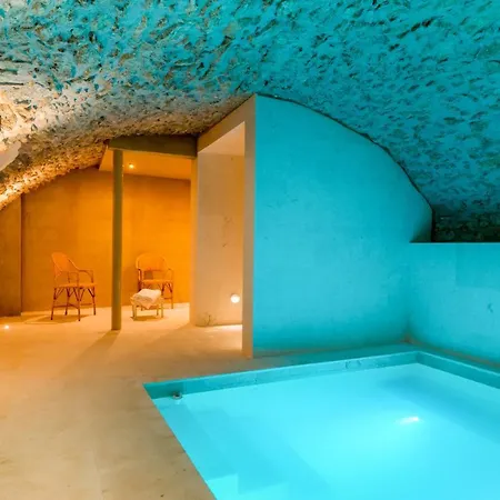 Mascort Eco Hotel